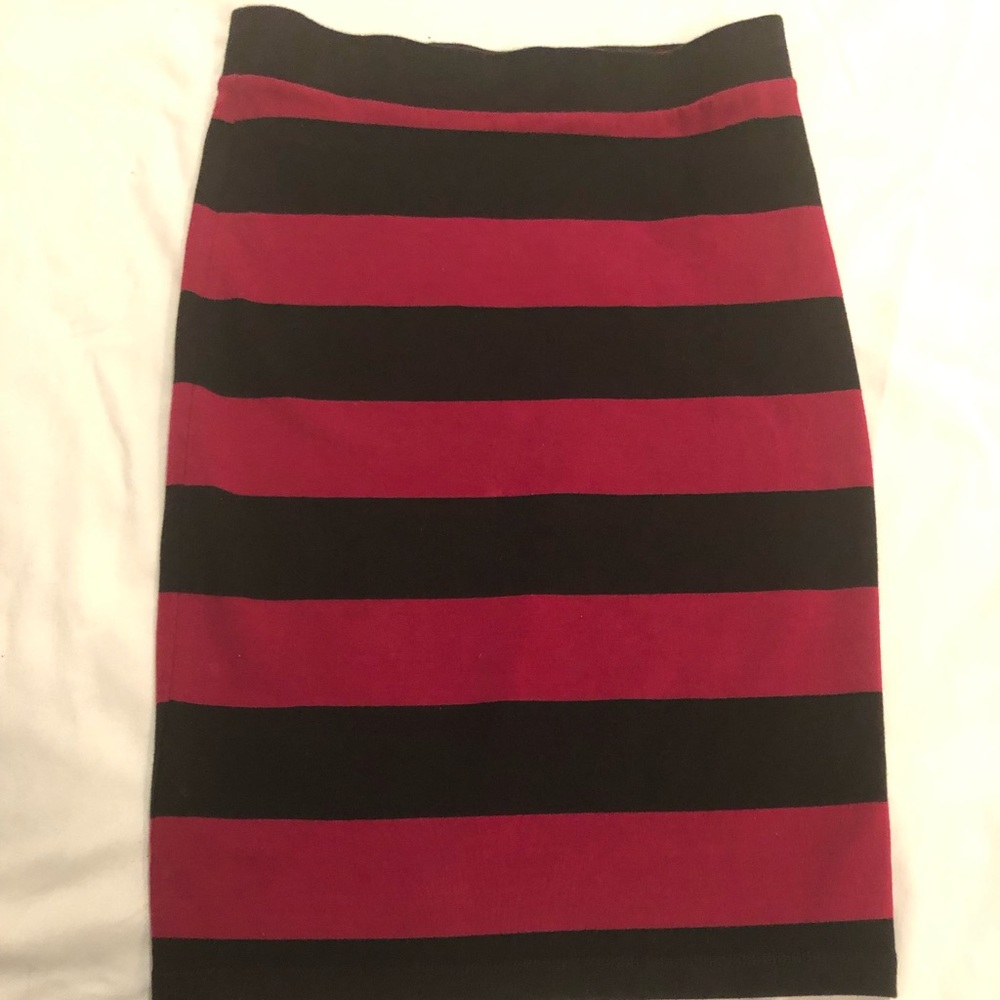 Form Flattering Pencil Skirt